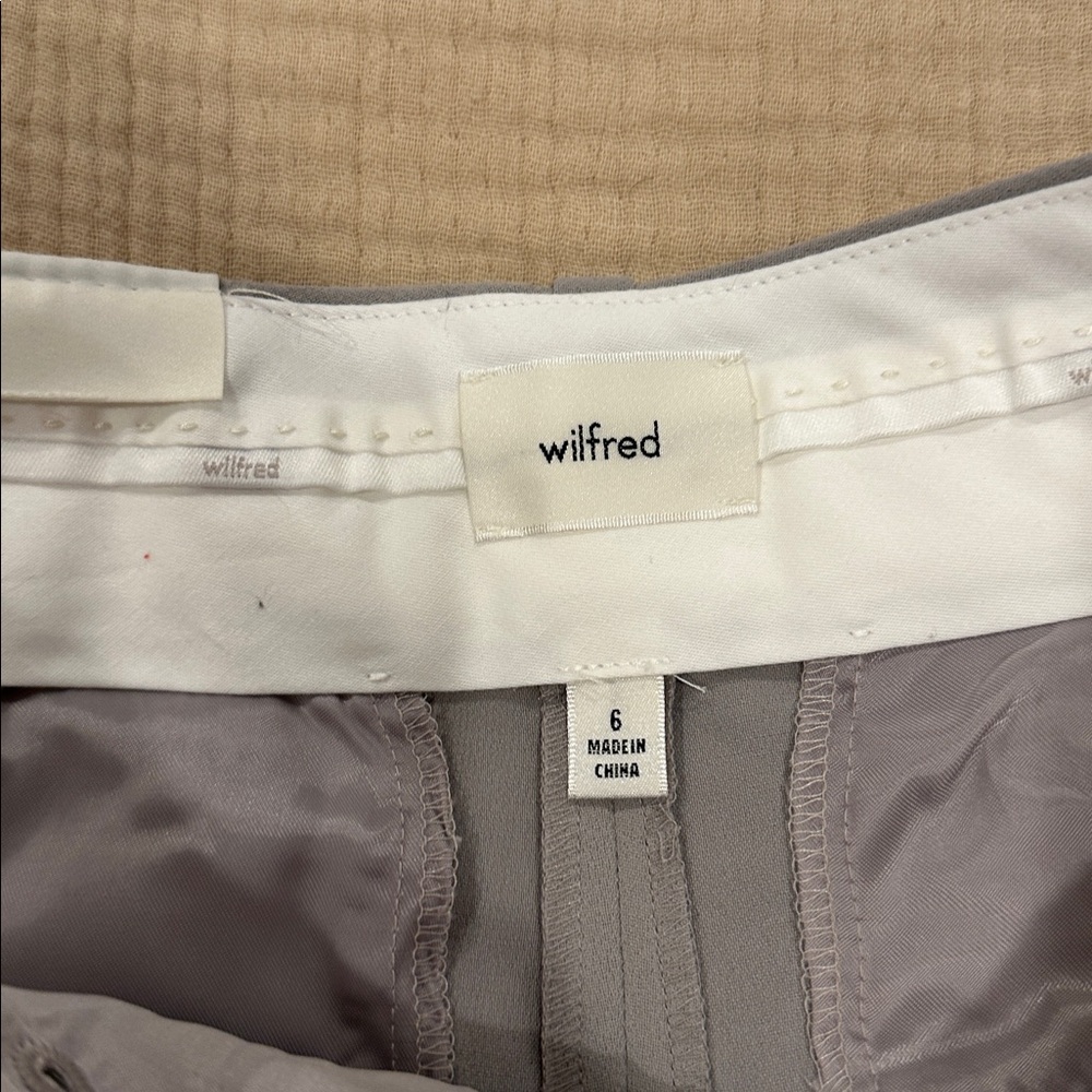 Aritzia anthem shorts - Picture 3 of 6